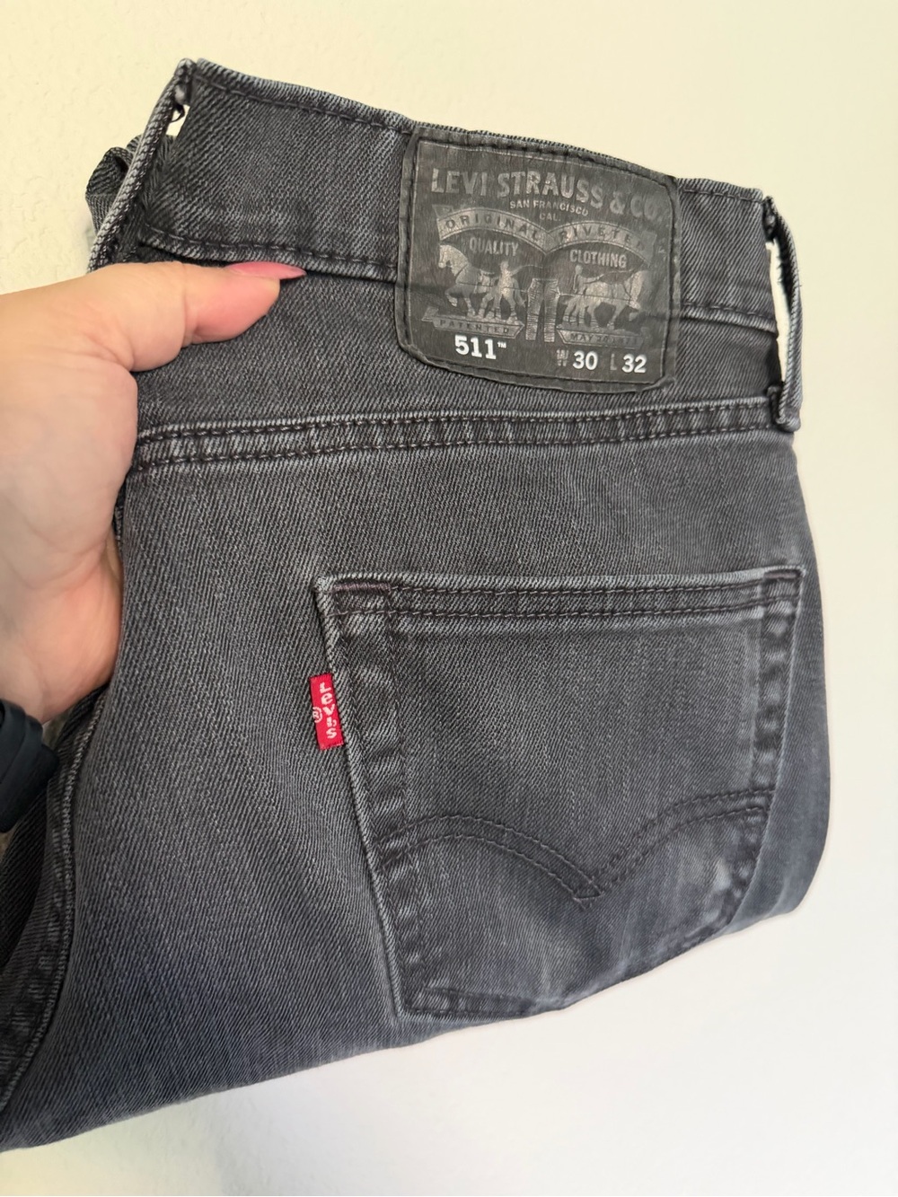 Levi's 511 Slim Men's Jeans in Charcoal Gray SIZE 30x32 Worn Once